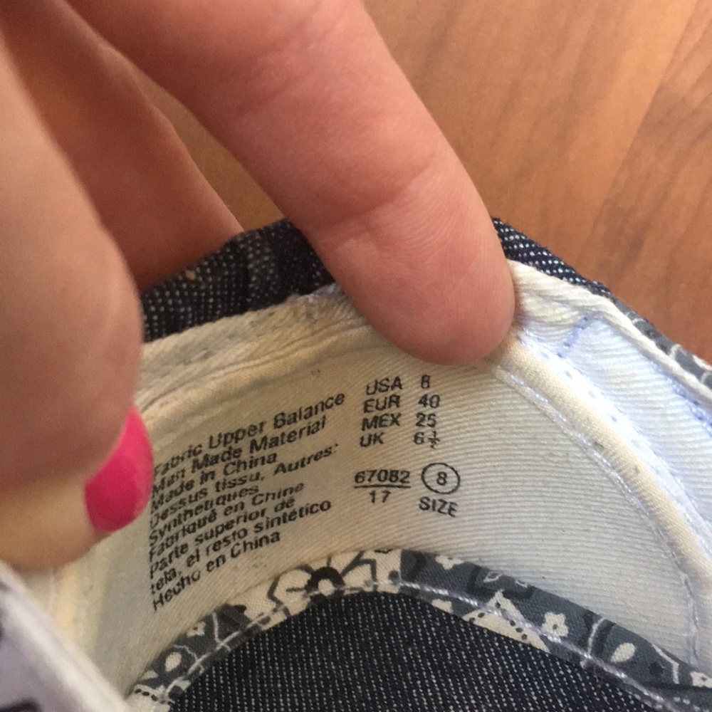 American Eagle flats. Like new. Says Size 8 but possibly size 9 instead? - Picture 7 of 8
